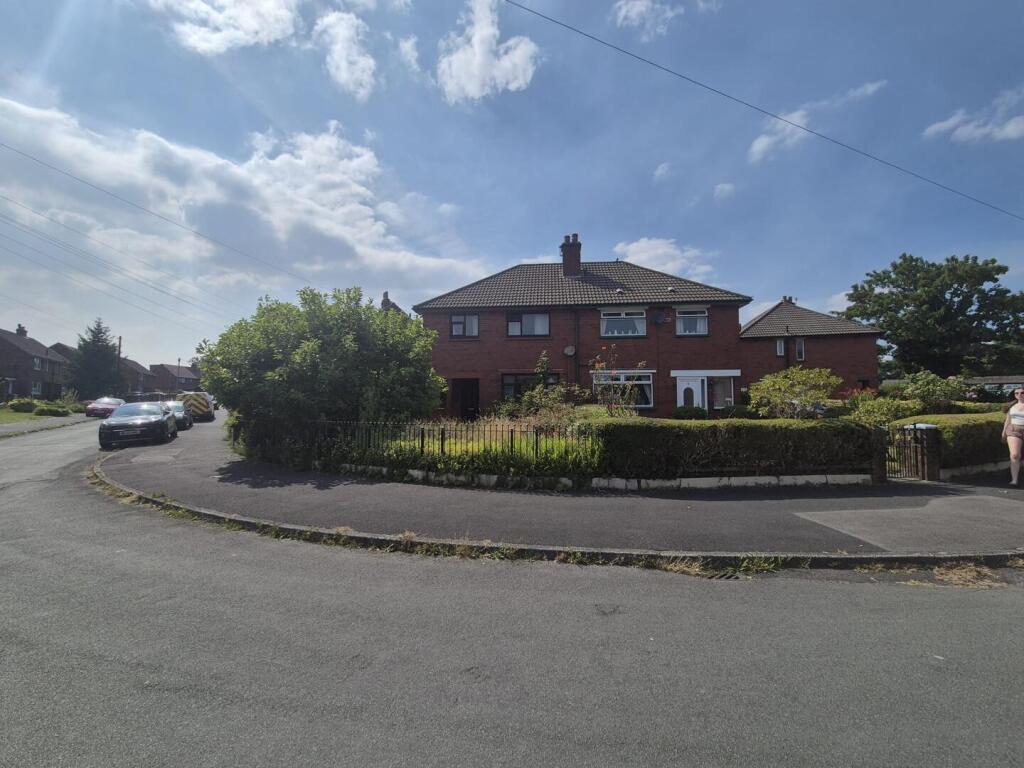 Holcombe Crescent, Kearsley, Bolton - View 2