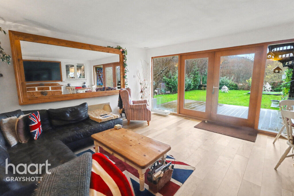 Hammer Vale, Haslemere photo 3