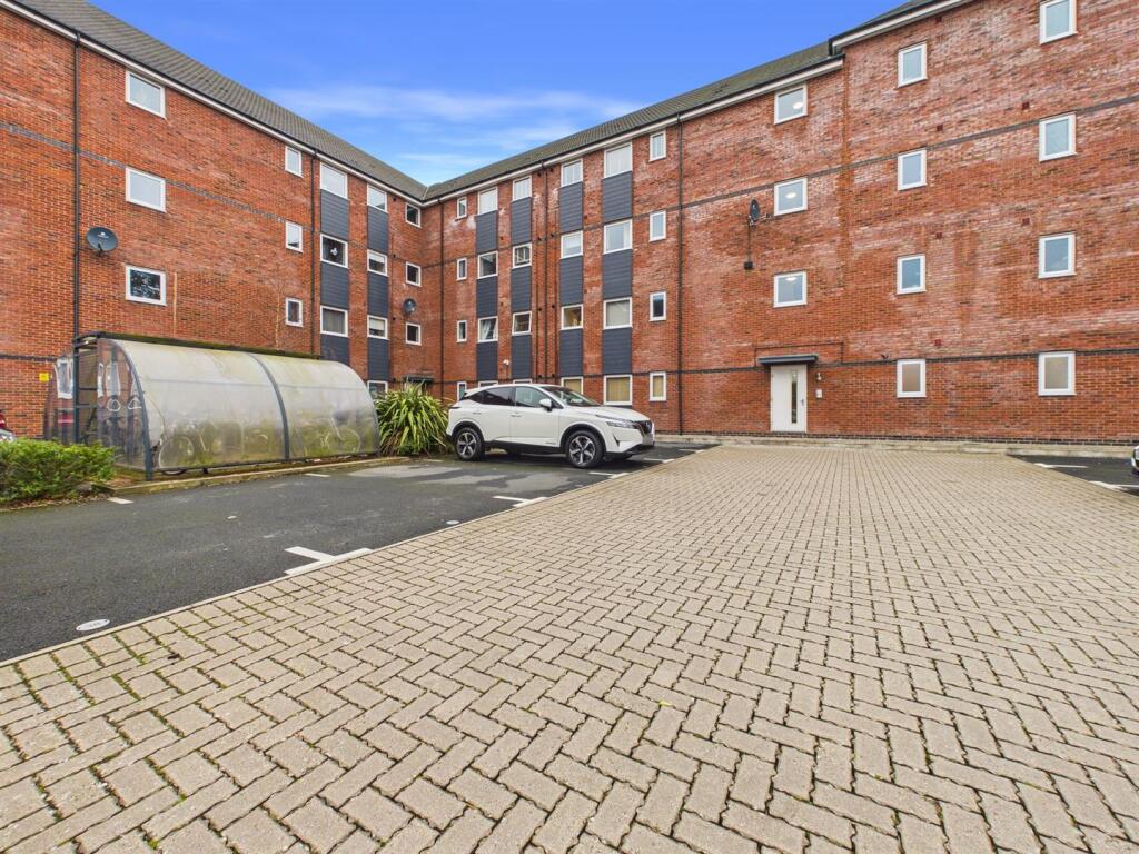 Main image of property: Victoria Crescent, Shirley