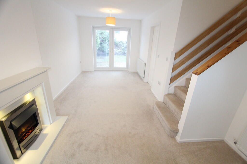 House in Northleigh Grove, Rhosddu - View 5