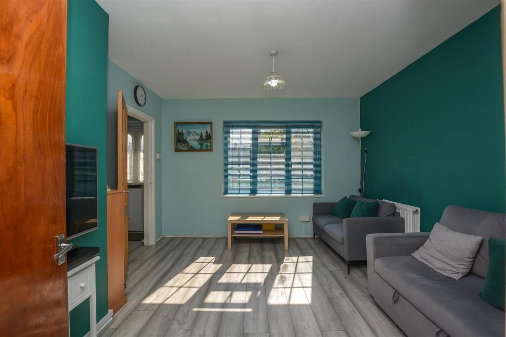 House in Chelmsford - View 2