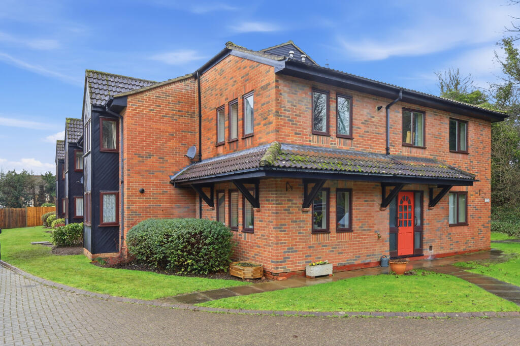 Additional image 4 of The Beeches, Park Street, St. Albans