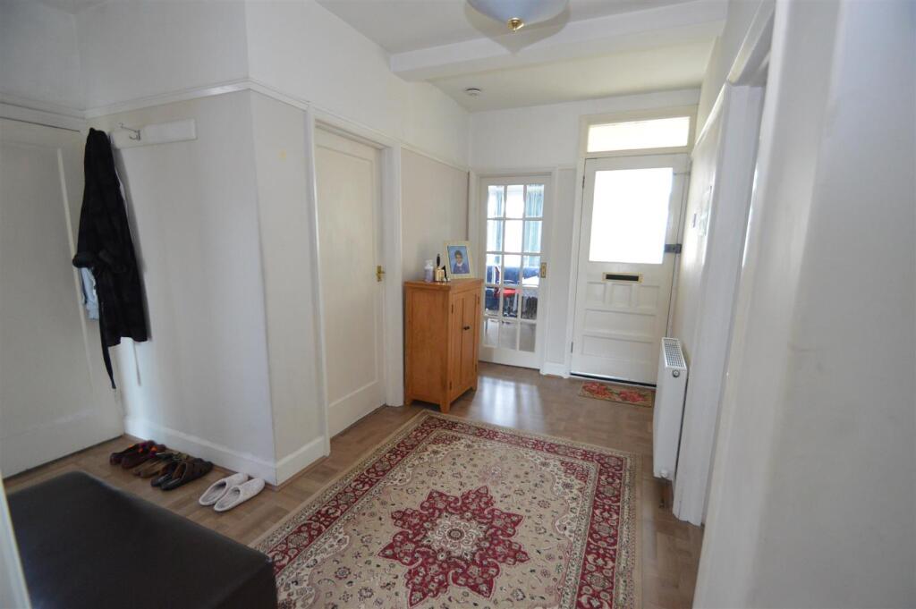 House in Southend-on-Sea - View 5