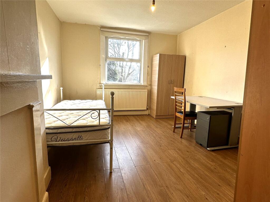 Main image of property: Myddleton Road, Wood Green, London, N22