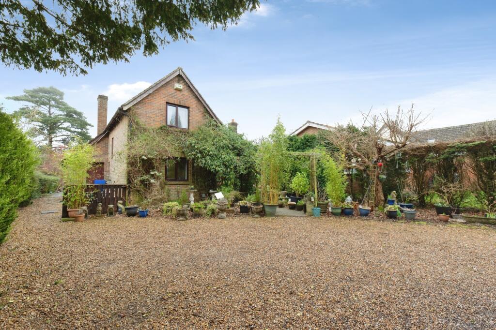 Main image of property: Headley Heath Approach, Tadworth, Surrey, KT20
