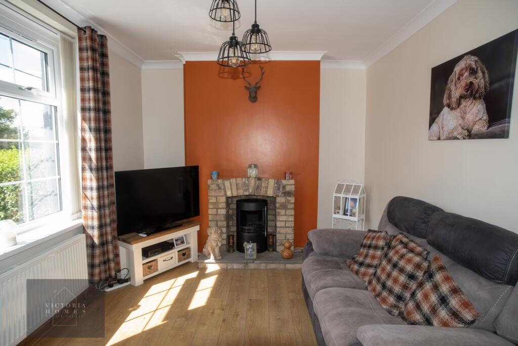 House in Newport - View 4