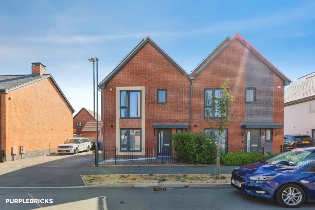 Main image of property: Muntjac Drive, Stratford-upon-Avon, CV37