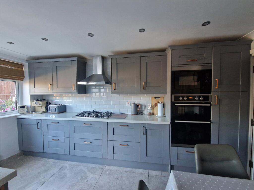 House in Twickenham - View 5