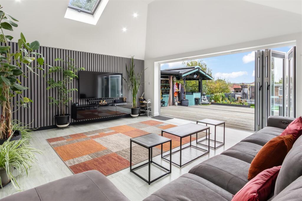 Main image of property: Aberdale Gardens, Potters Bar