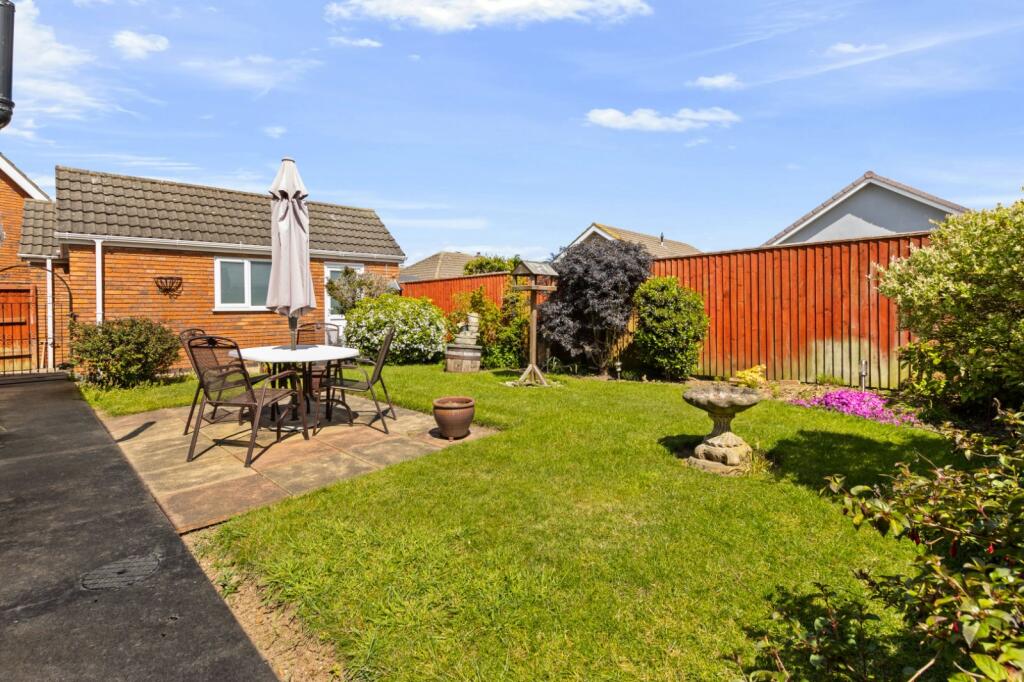 Westbury Road, Cleethorpes, N E Lincs, DN35 photo 4