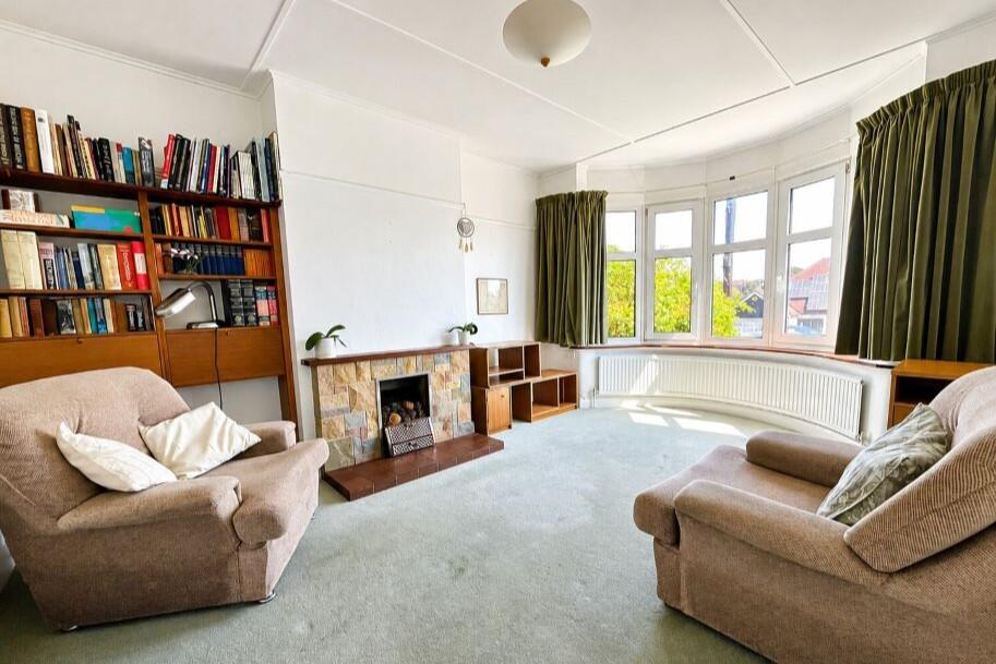 House in Dartford - View 2