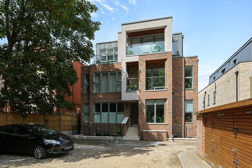Main image of property: West Hill, Putney, London SW15 2UE