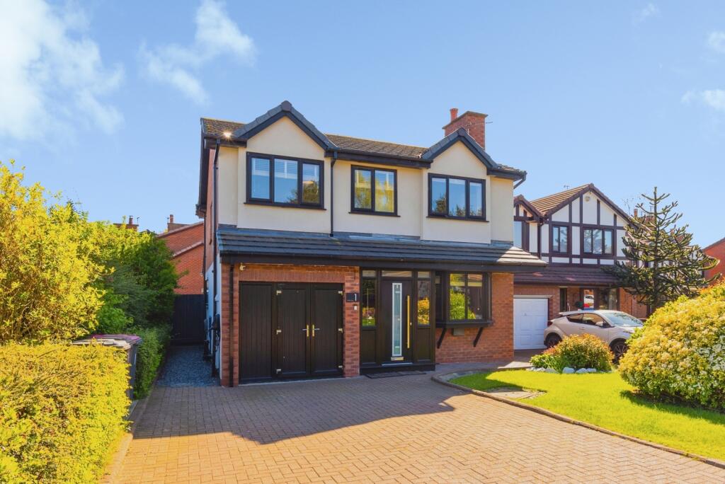 Main image of property: Fettler Close, Swinton, Manchester, Greater Manchester, M27