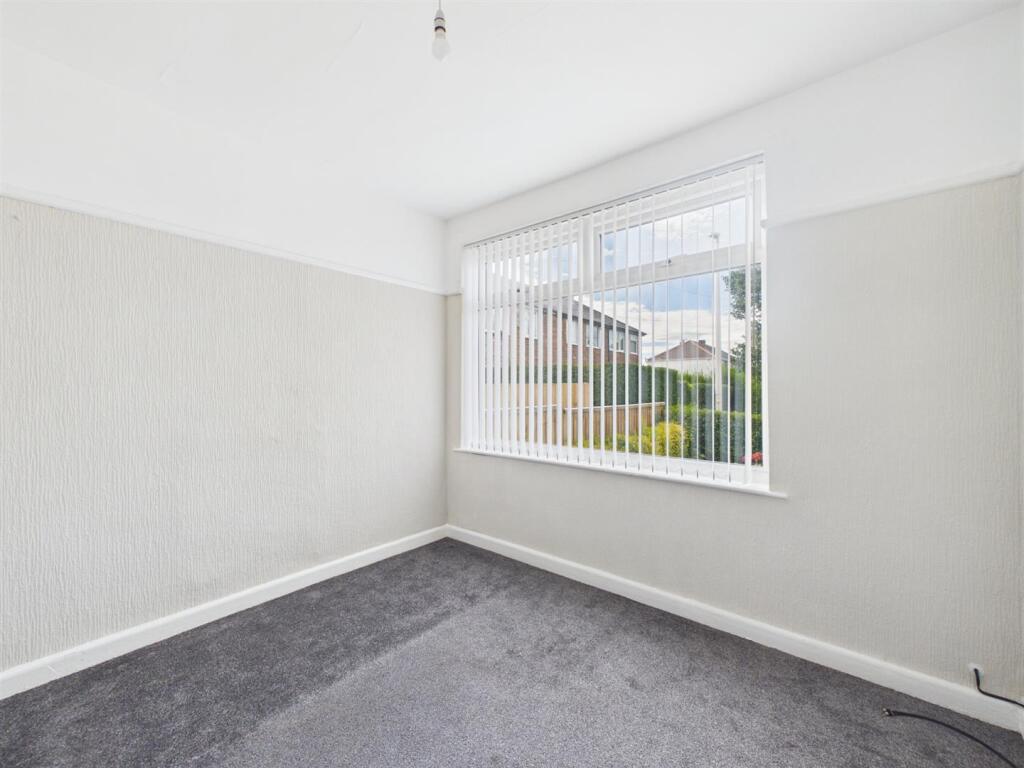 House in Wirral, Liverpool City Region - View 4