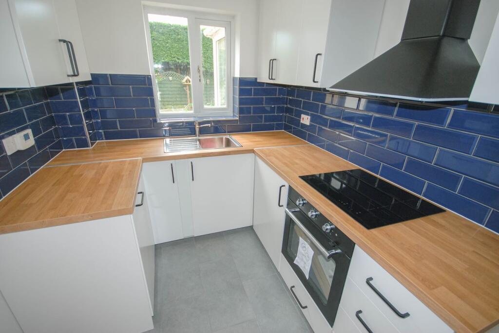 House in Long Buckby, West Northamptonshire - View 3