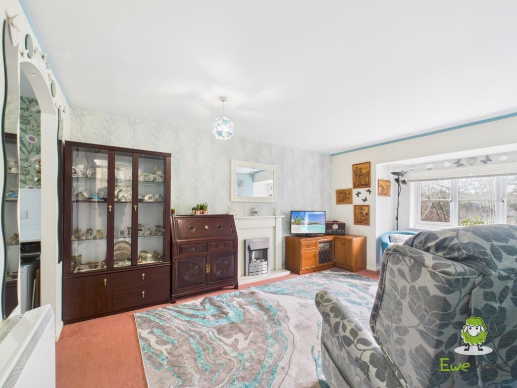 Oakfields, Lychpit, Basingstoke, Hampshire, RG24 photo 4