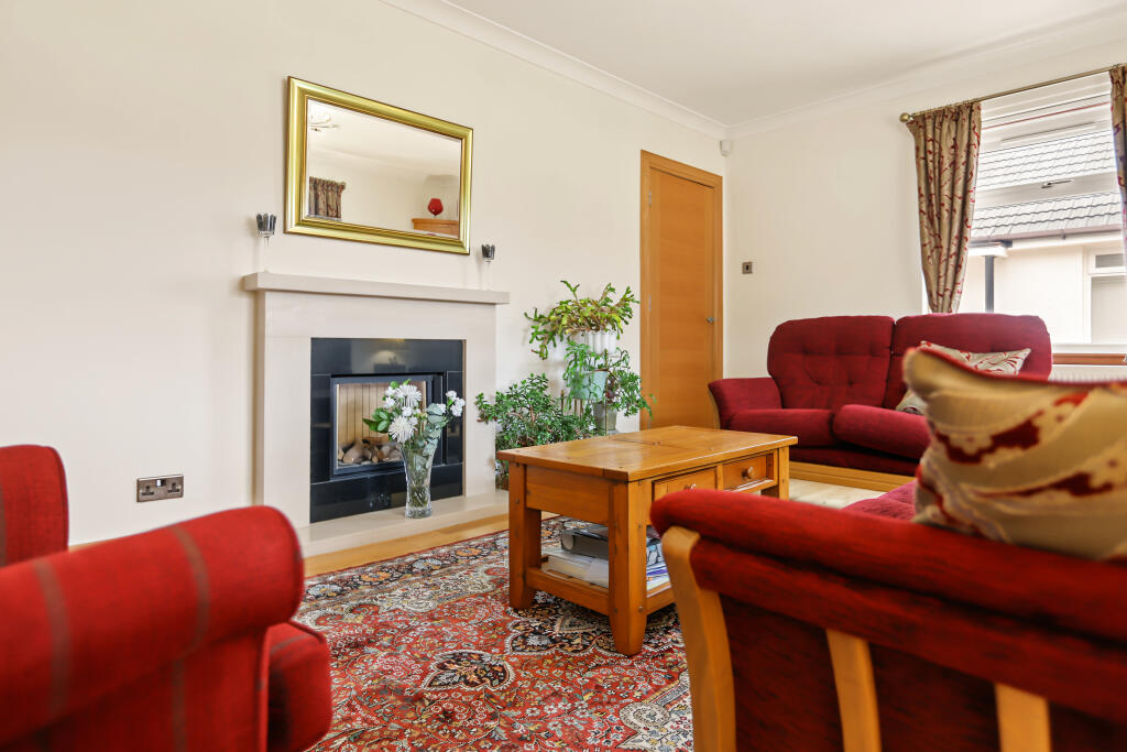House in Bishopbriggs, Cadder - View 4