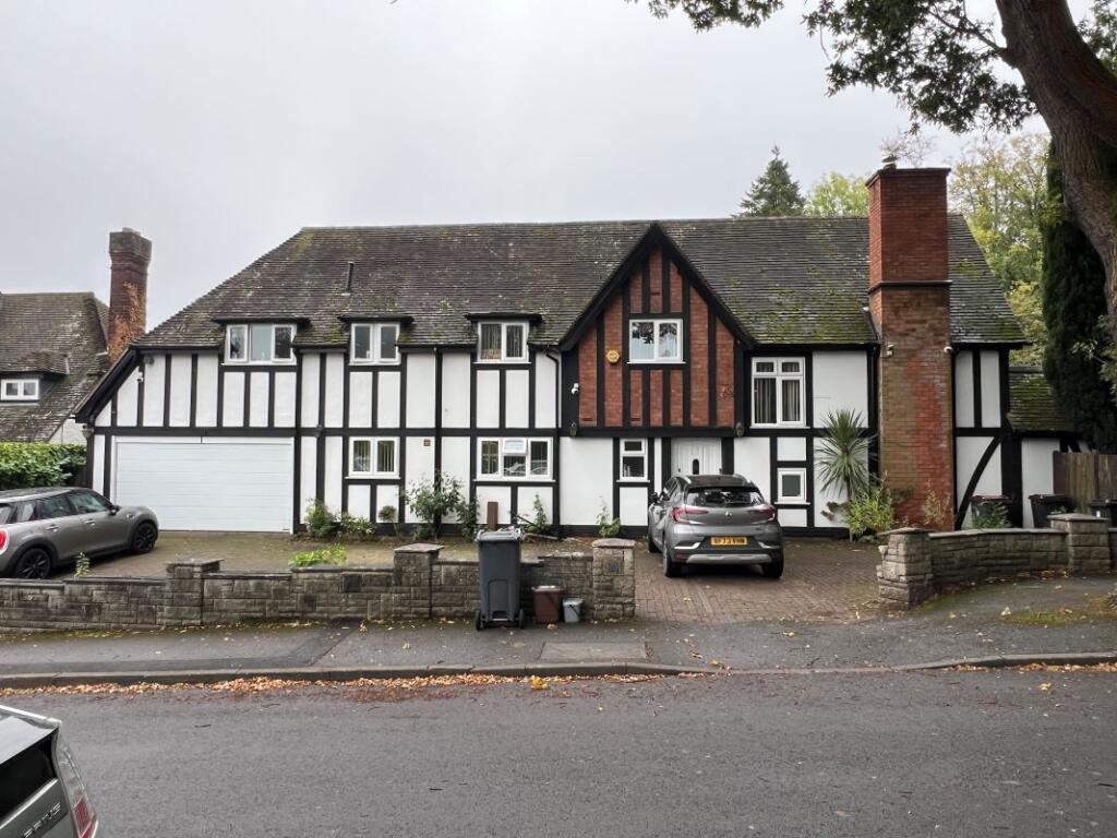 Main image of property: 2 Oaklands Road, Sutton Coldfield, Birmingham, B74 2TB