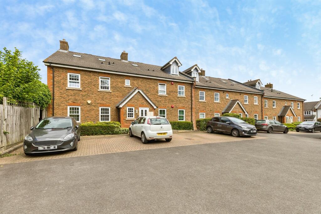 Main image of property: Brighton Road, Horsham