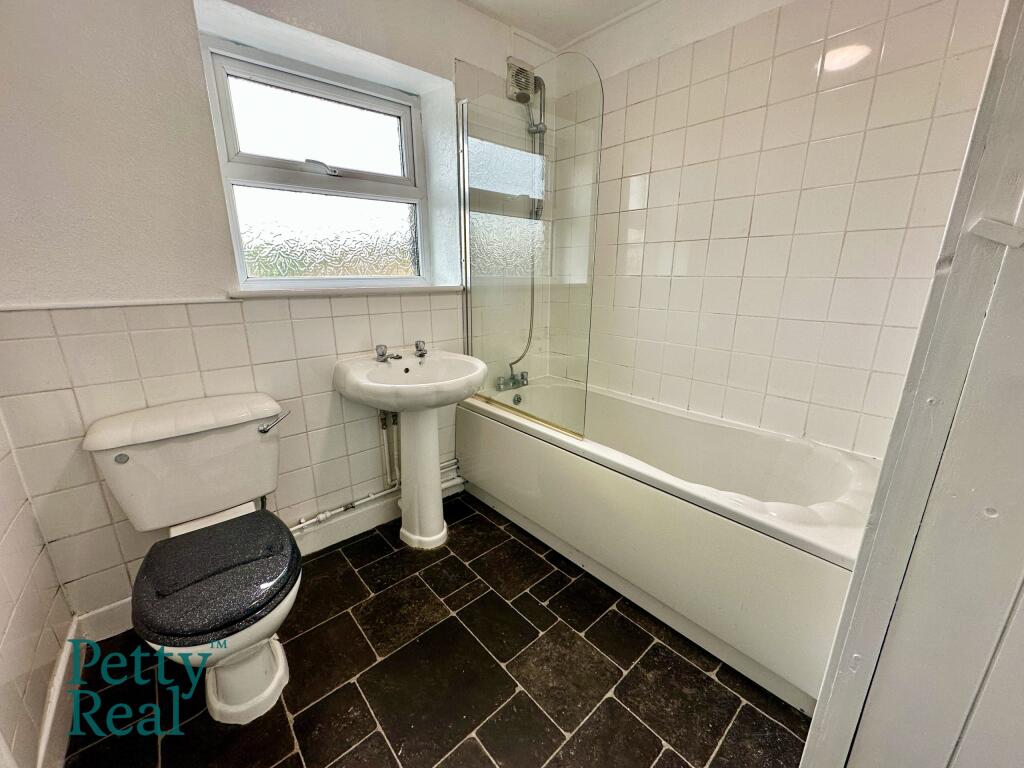 191 Keighley Road, Keighley photo 4