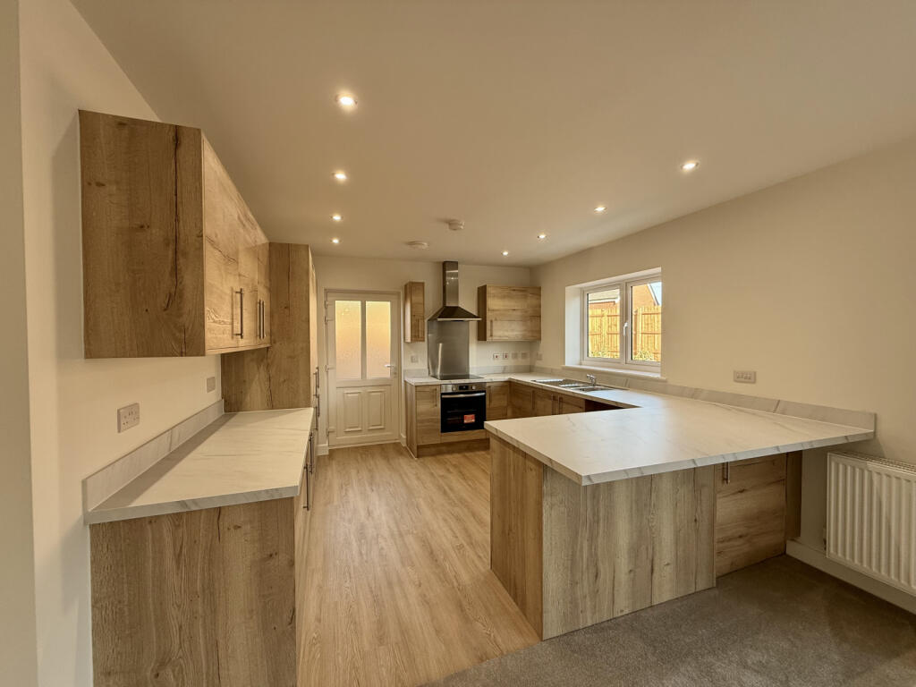 House in Ditton Priors, Shropshire - View 4