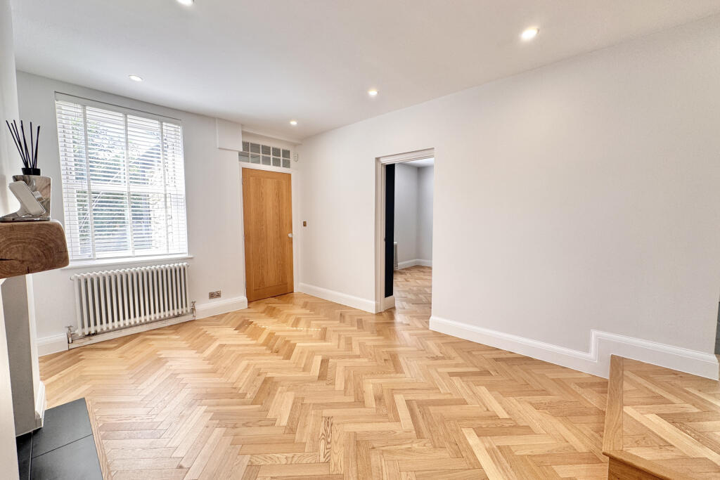 House in Penarth, Murch - View 4