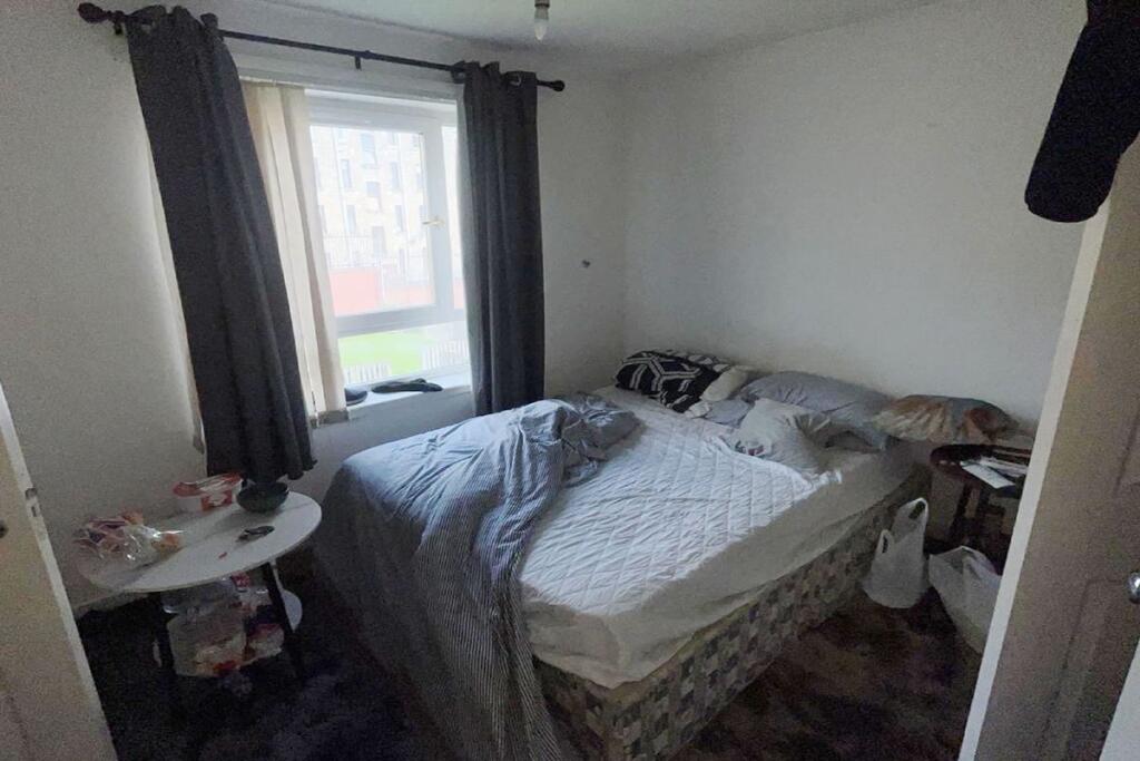 Apartment in Glasgow - View 2