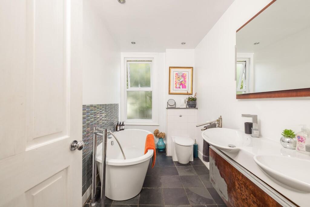 House in Bristol, Baptist Mills, St Werburgh's - View 5