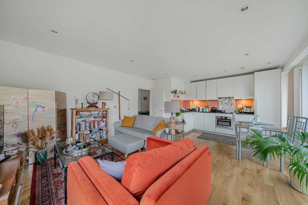 Apartment in London, Kidbrooke Village, Horn Park - More