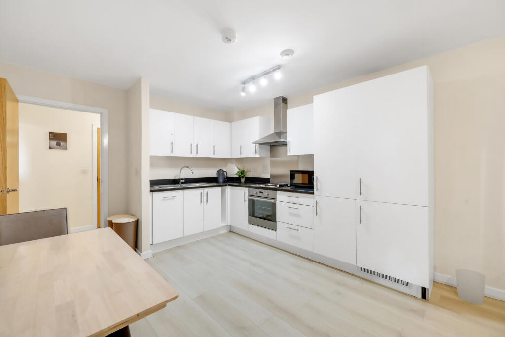 Apartment in London - View 4