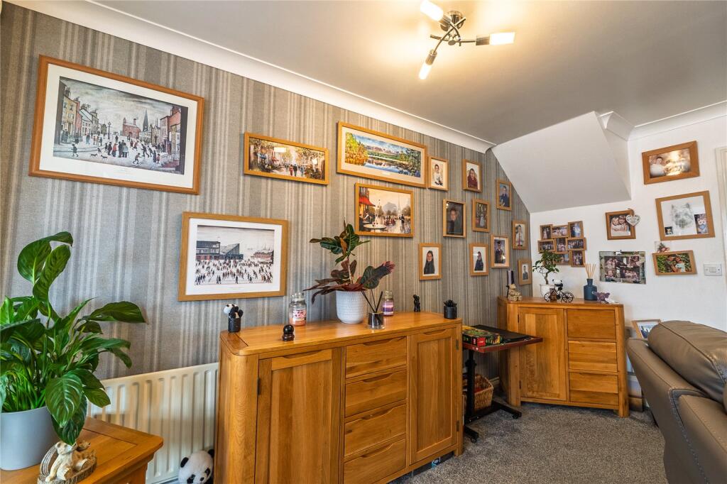 Styhead Drive, Middleton, Manchester, Greater Manchester, M24 photo 4