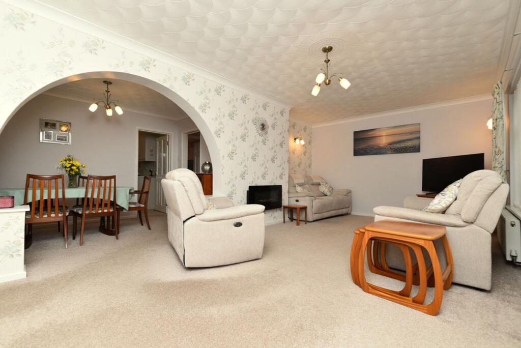 Ramsey Road, St. Ives, PE27 photo 3