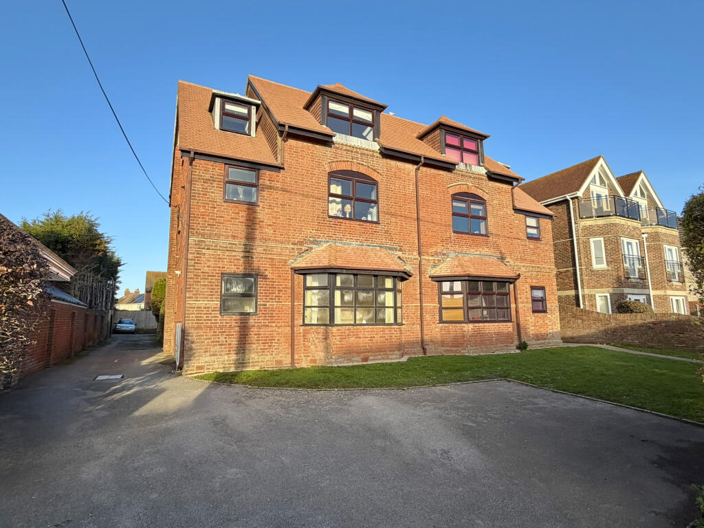Apartment in Milford on Sea, Milford-on-Sea