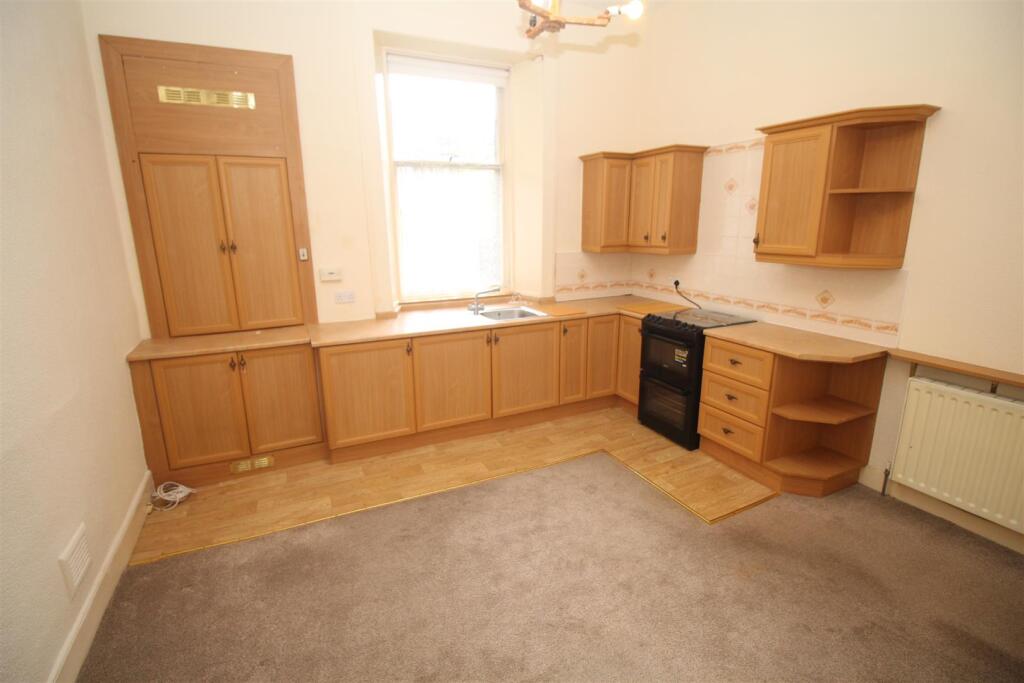 Apartment in Greenock, Inverclyde - View 2
