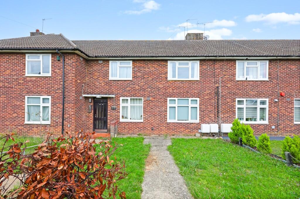 Main image of property: Willingale Road, Loughton, Essex, IG10