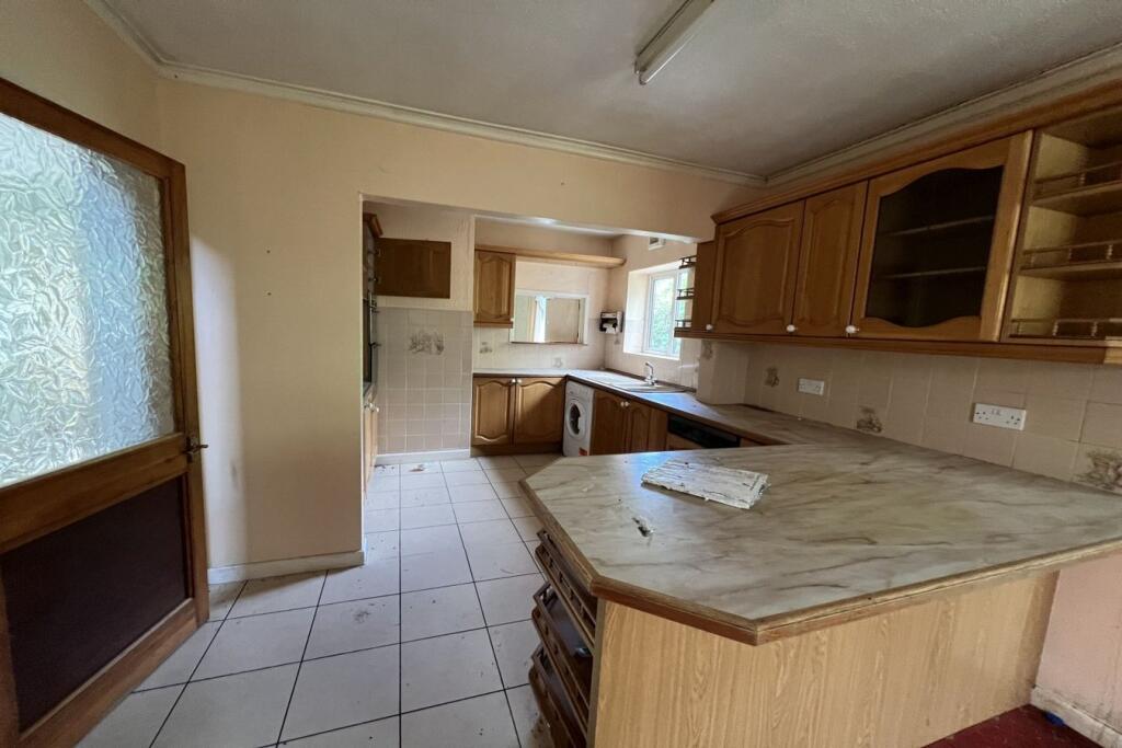 House in Abergavenny, Llanfoist Fawr - View 6