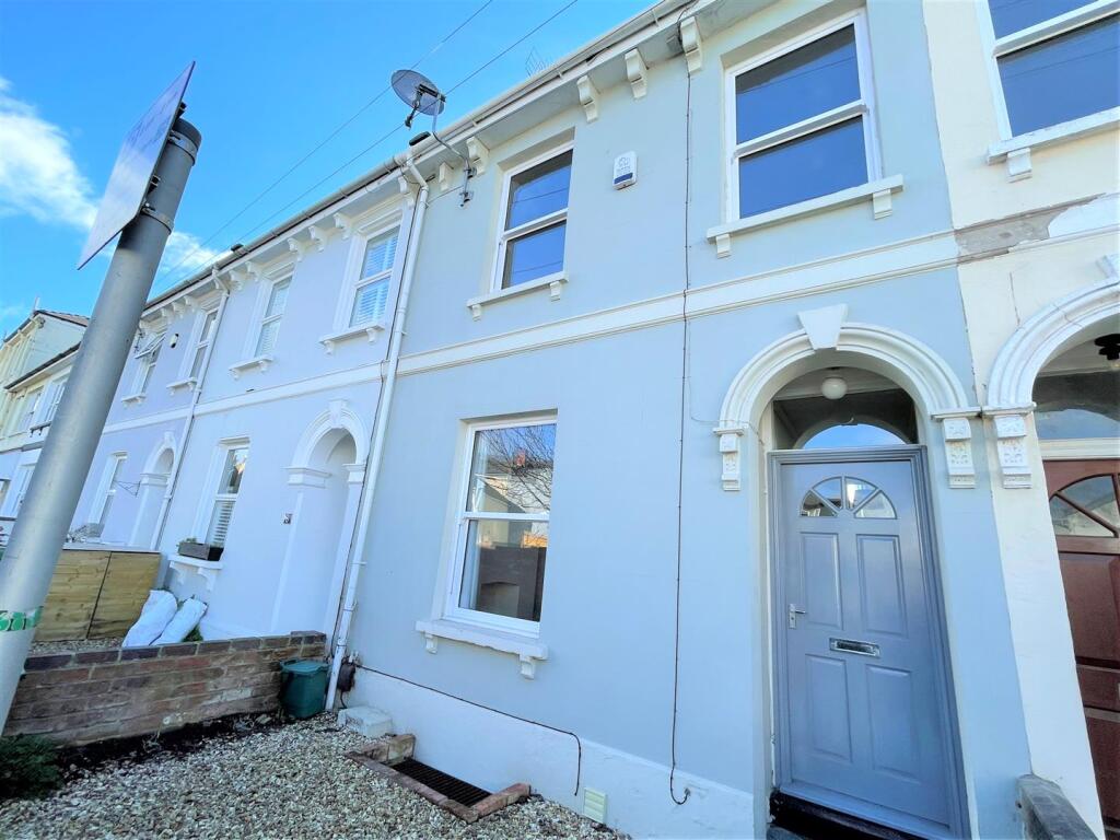 Main image of property: St Annes Terrace, Cheltenham, GL52 6AL