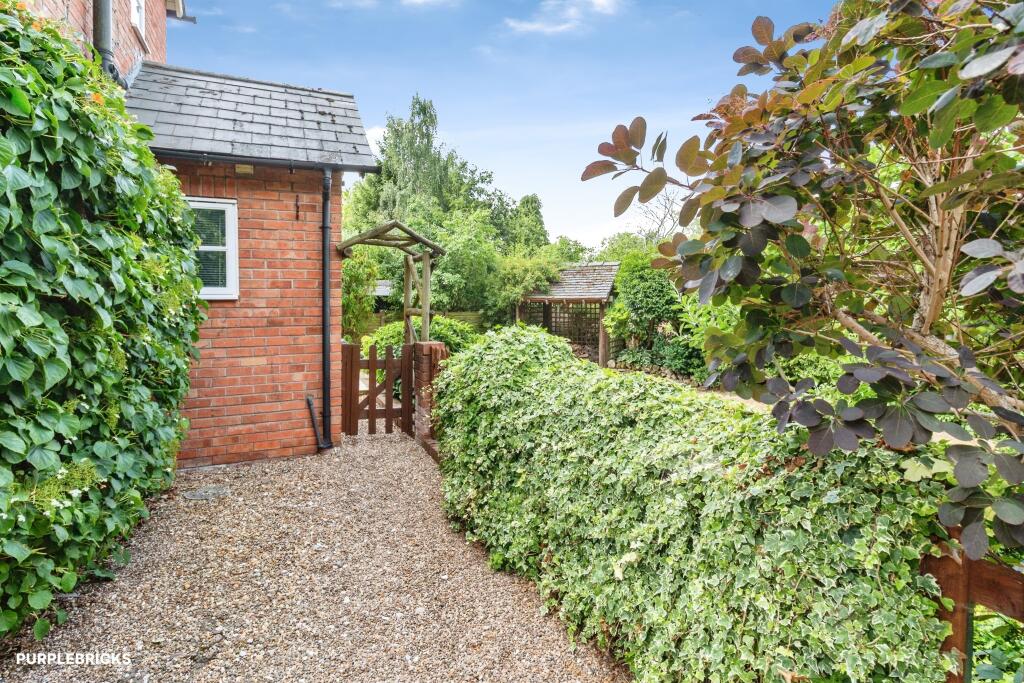 House in Stafford, Milford, Berkswich - View 3