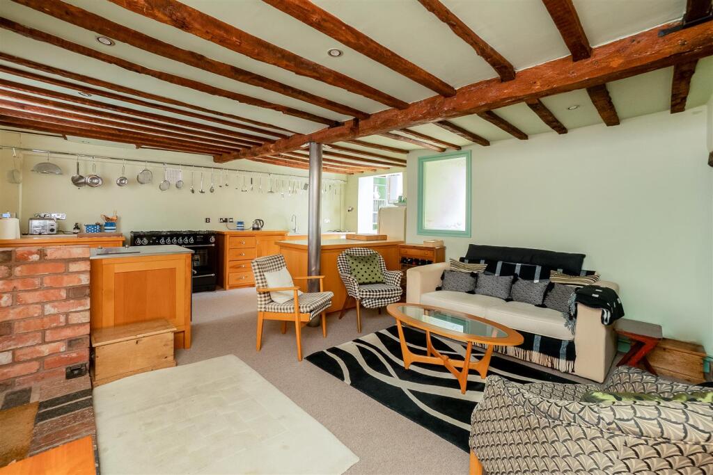 House in Coventry - View 4