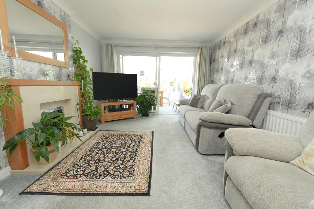 House in Redditch, Winyates Green - More