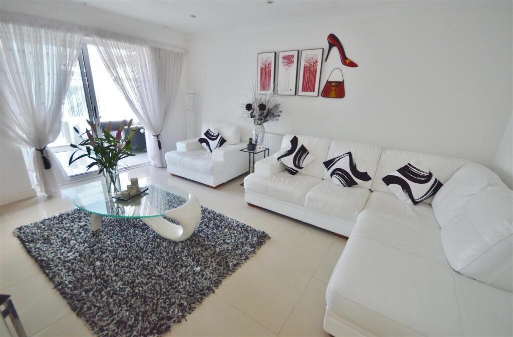 Saxstead Drive, Clacton-On-Sea, Essex – pohled 6