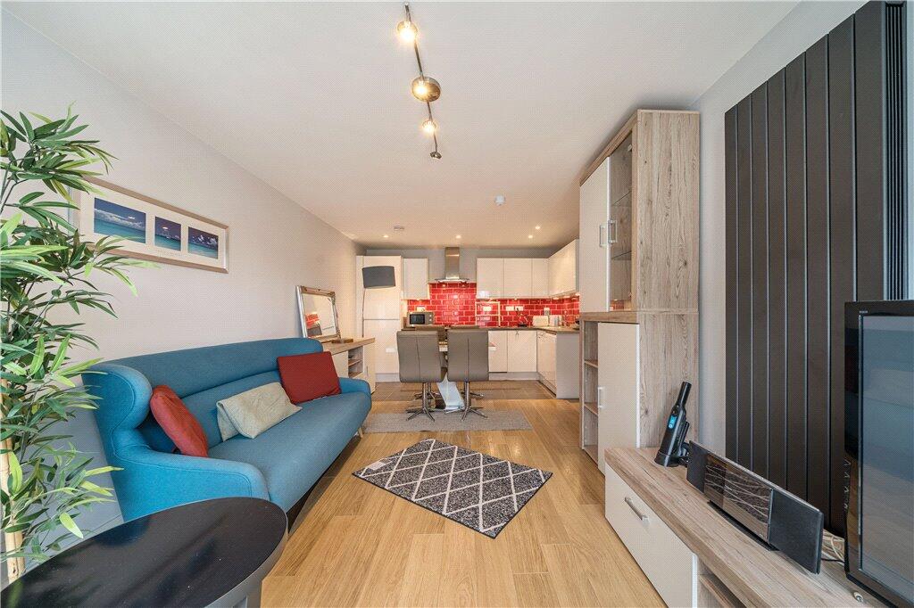Apartment in London - View 3