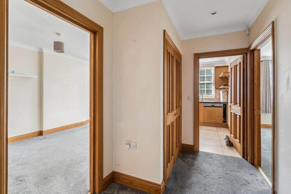 Layters Green Lane, Chalfont St Peter, SL9 photo 2