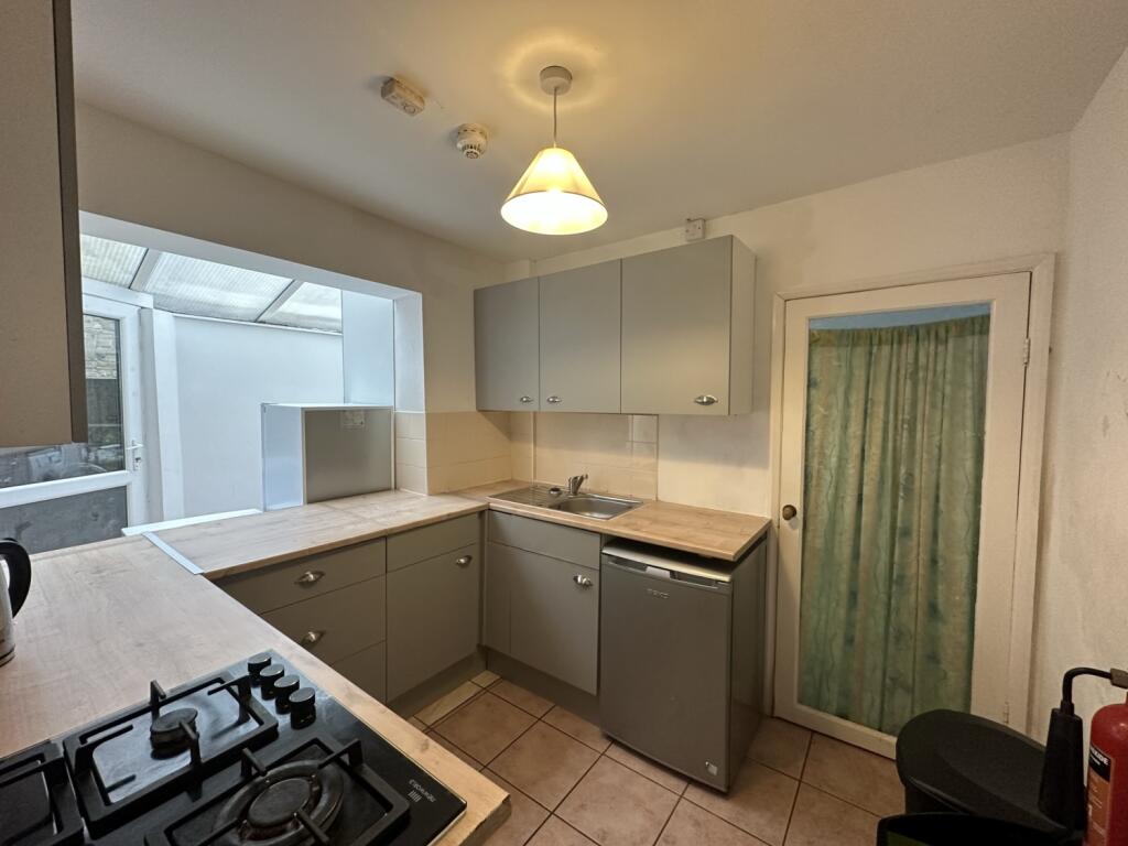 House in Twickenham - View 4