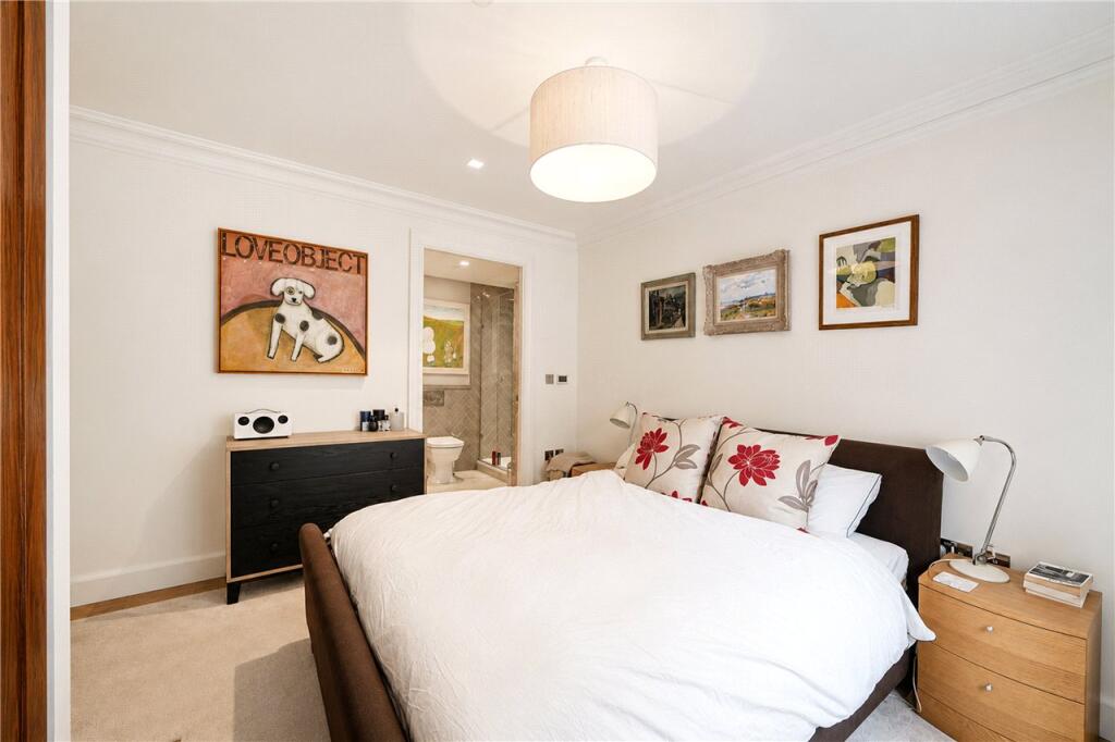 Apartment in London - View 4
