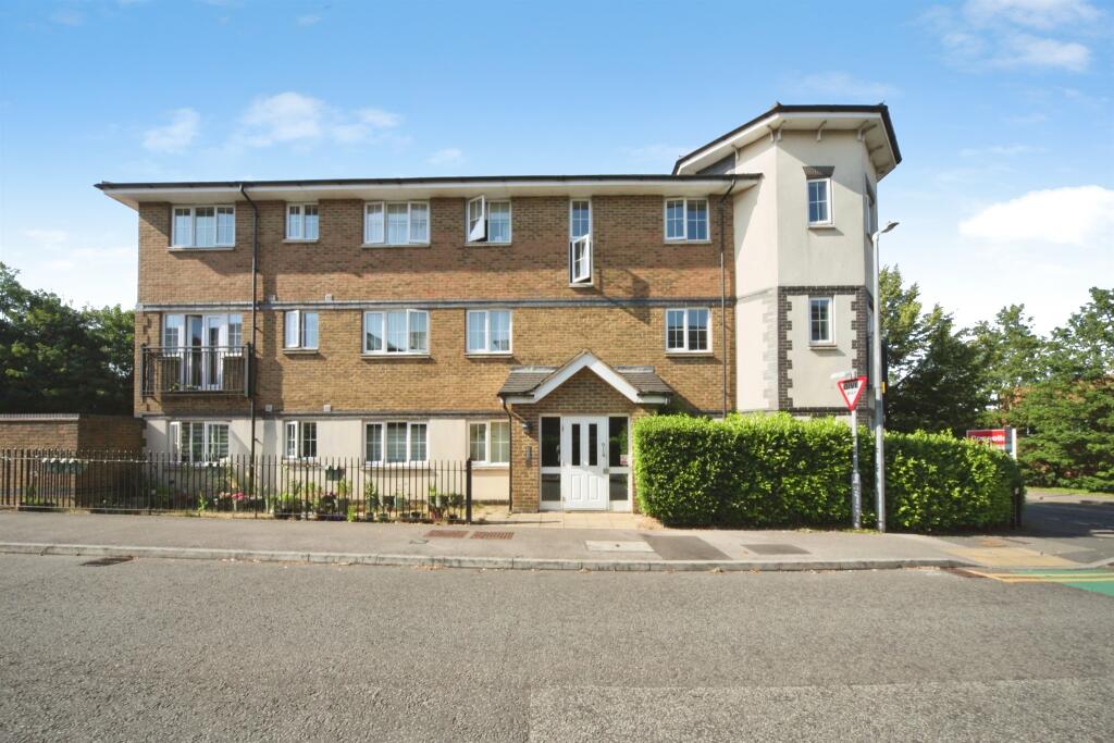 Main image of property: Kiln Way, Dunstable