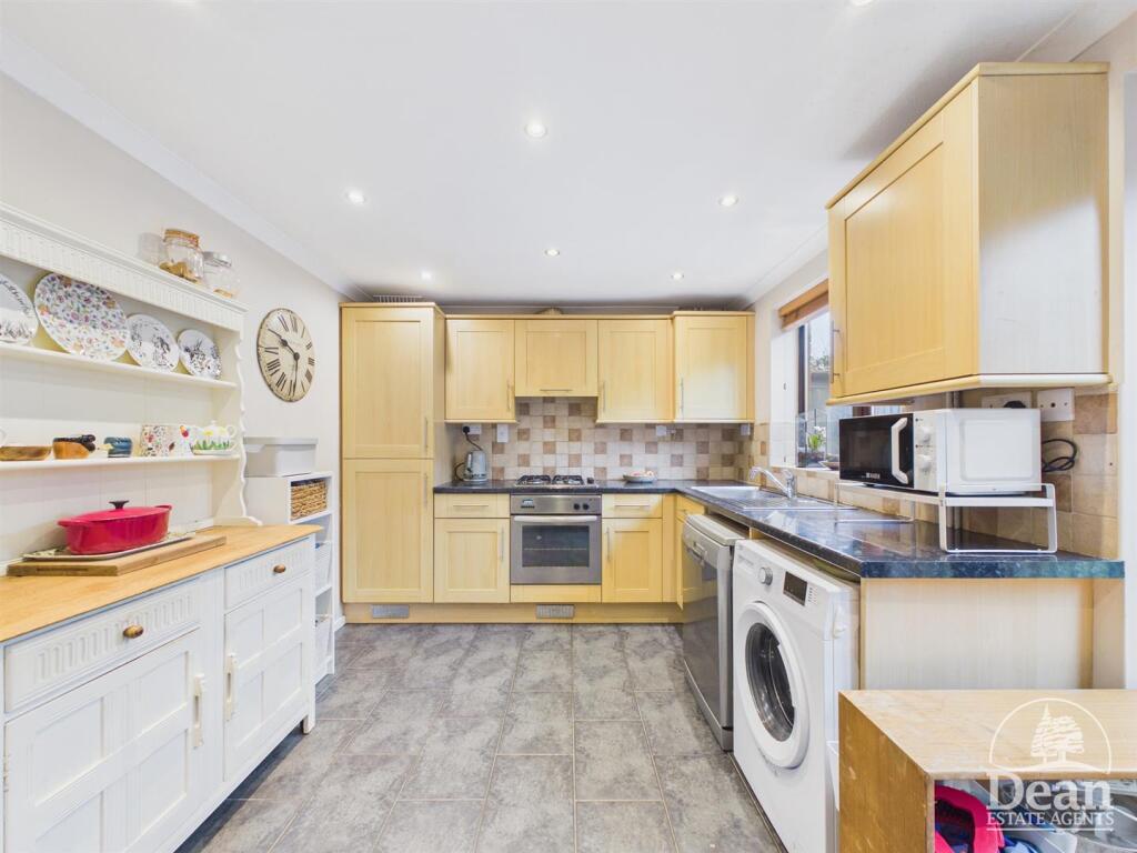 Court Road, Lydney photo 3