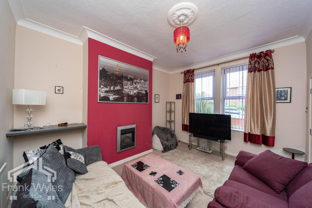 Curzon Road, Lytham St. Annes, Lancashire photo 3