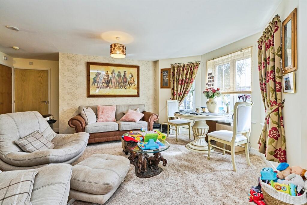 Apartment in Sandwell, Horseley Heath - View 4