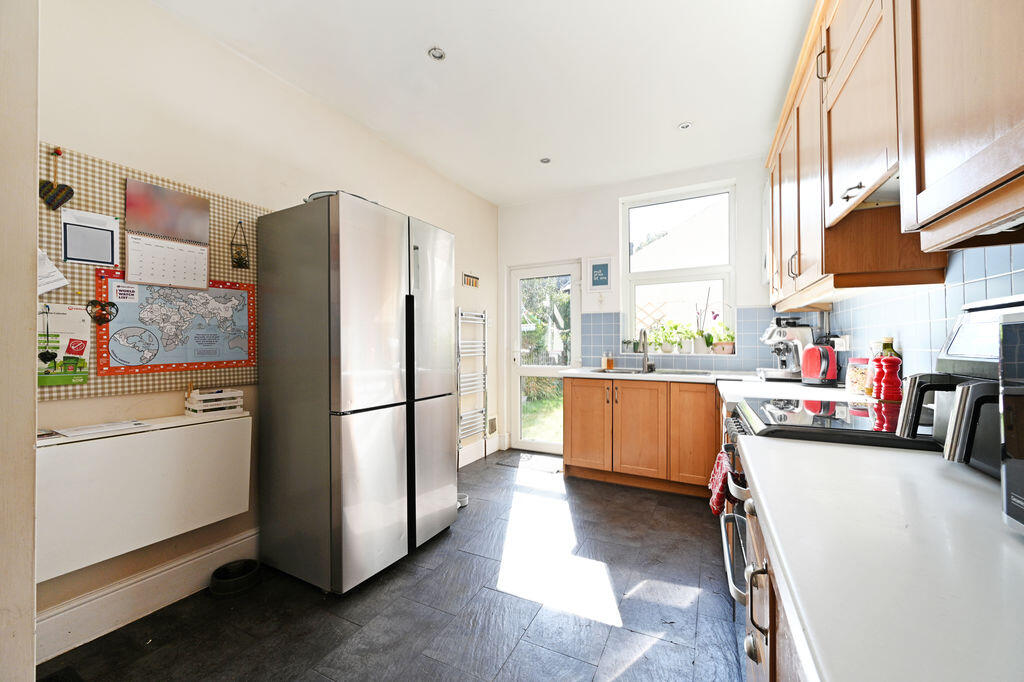 House in Sheffield, Brincliffe, Nether Edge - More